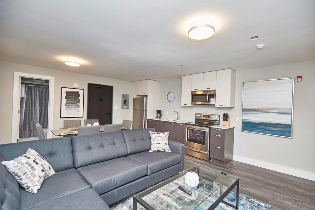 Clifton Hill Hideaway 4B - Two Bedroom Condo Ниагара-Фолс Экстерьер фото